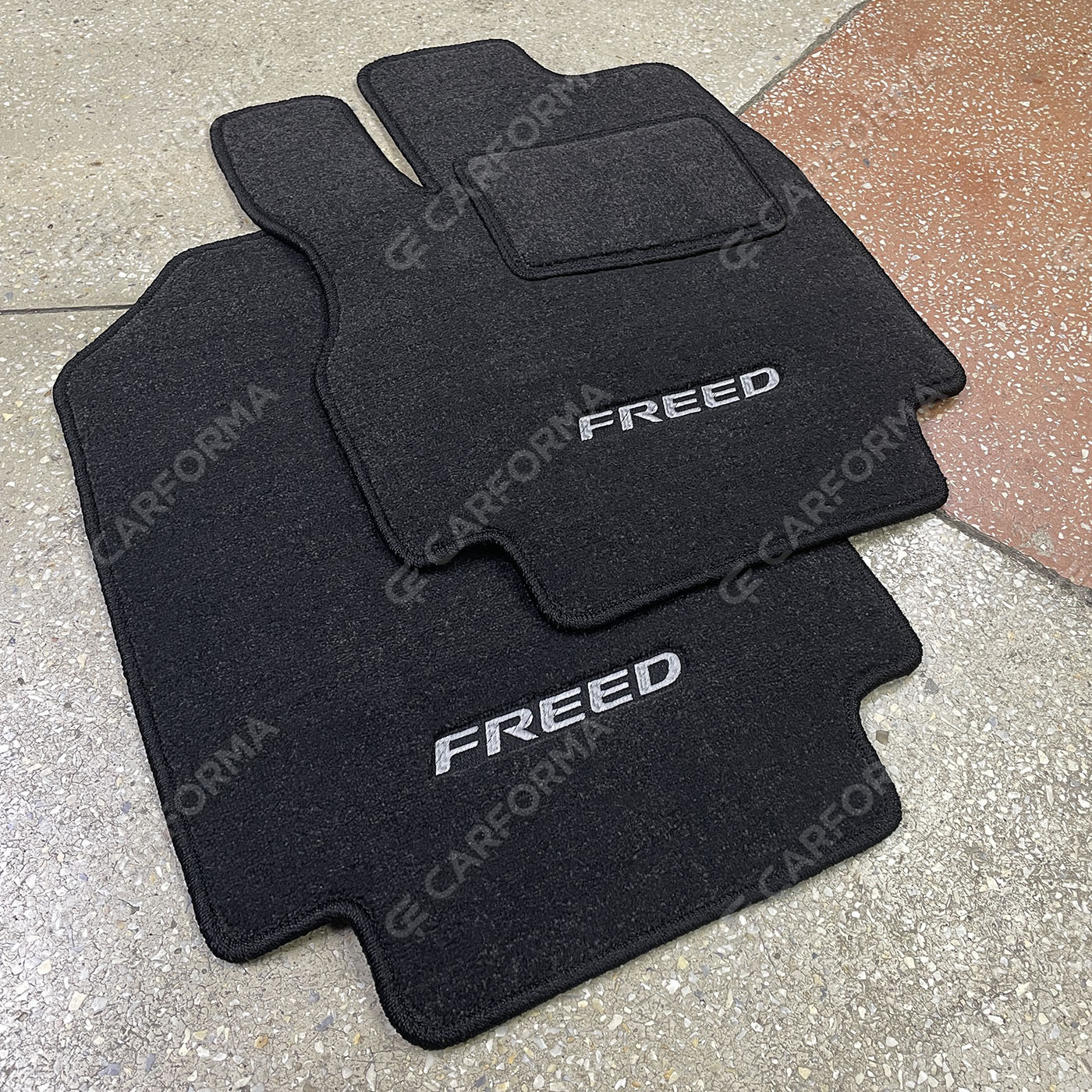 Ворсовые коврики на Honda Freed Spike 2010&nbsp;-&nbsp;2016 в Омске