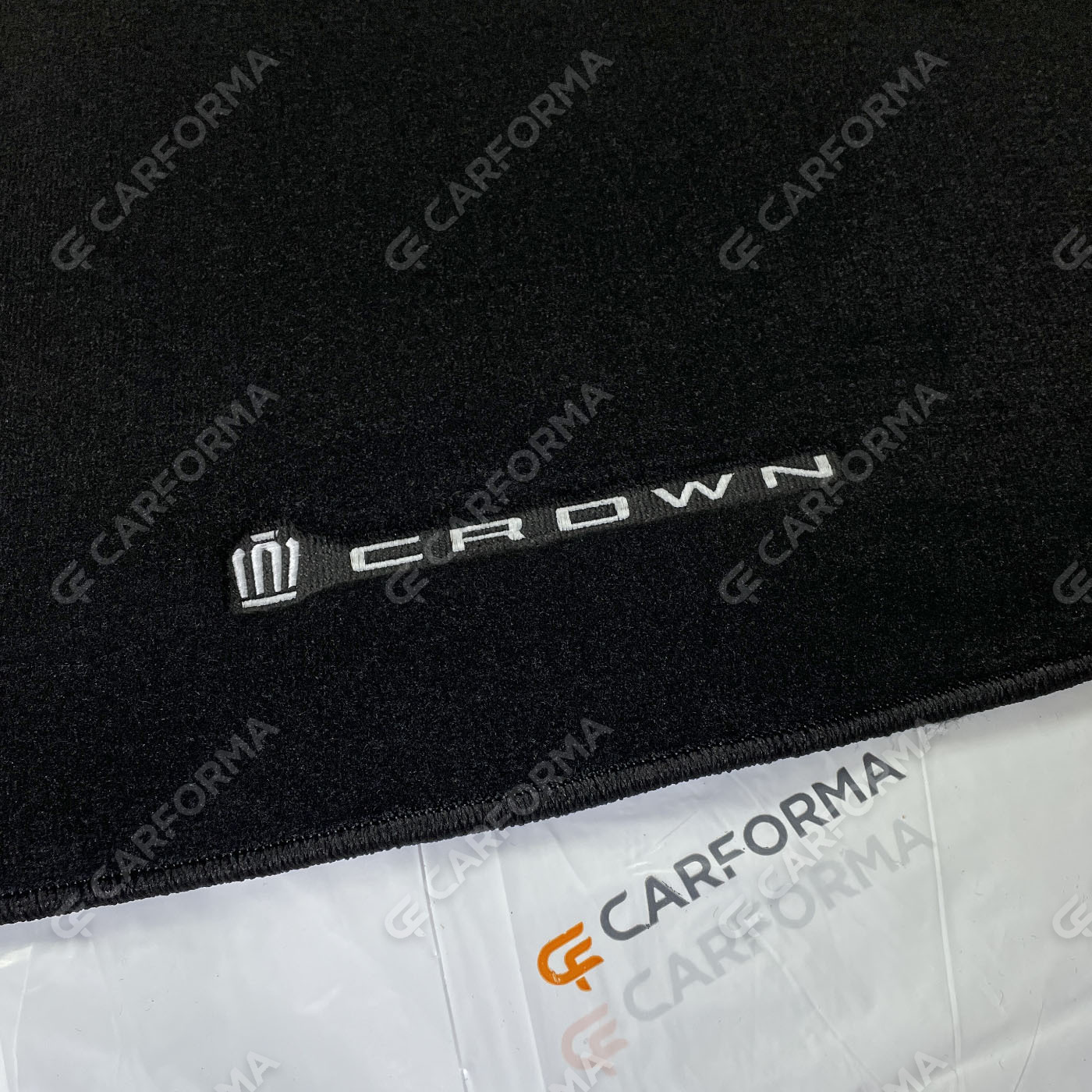 Ворсовые коврики на Toyota Crown (S140) 1991&nbsp;-&nbsp;1995 в Омске