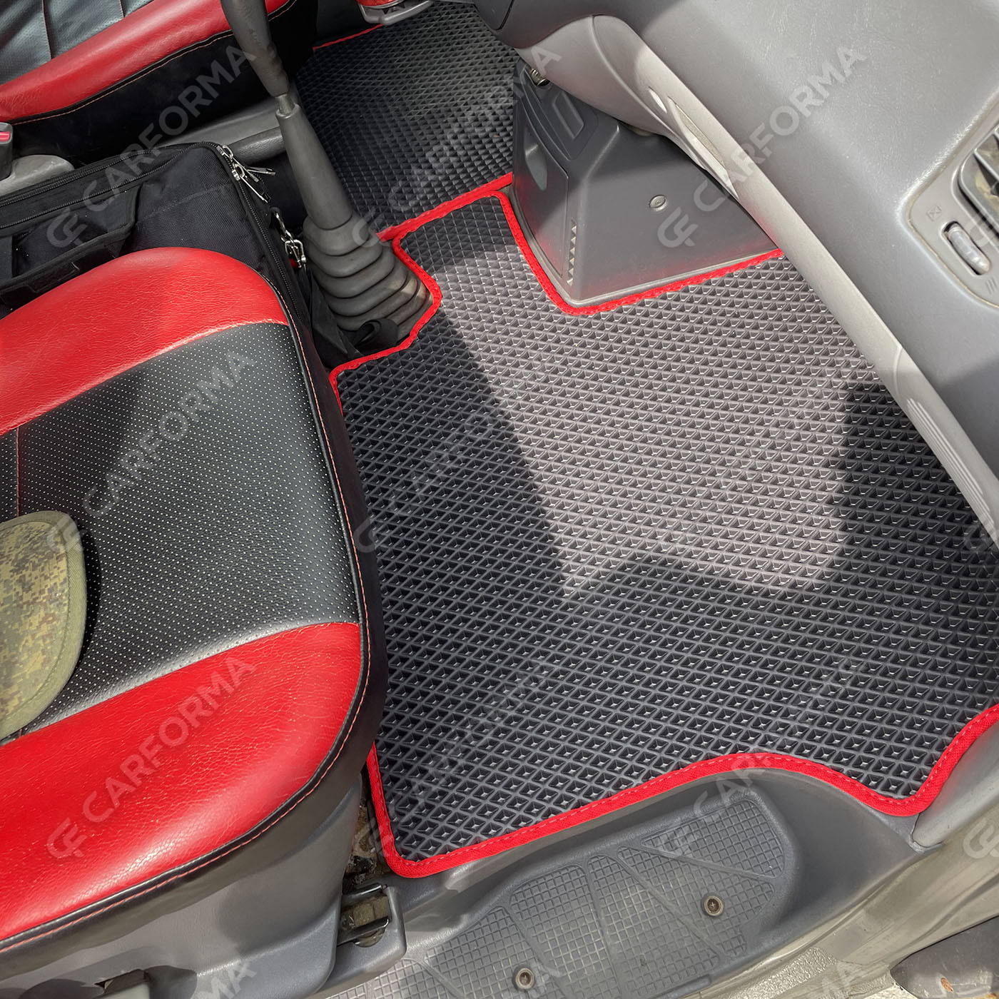 Коврики на Mitsubishi Space Gear 1994&nbsp;-&nbsp;2007 в Омске