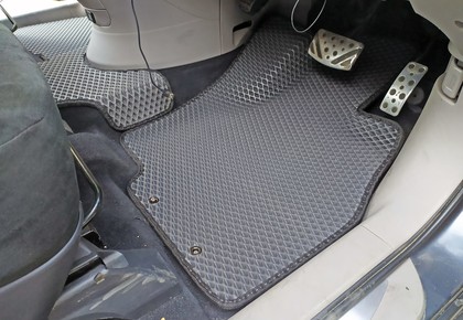 Коврики на Mitsubishi Grandis 2003 - 2009 в Омске
