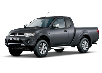 Ворсовые коврики на Mitsubishi L200 IV 2006 - 2016 в Омске