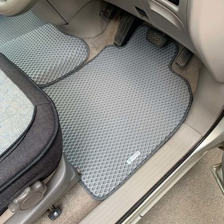 Коврики на Toyota Estima II 2000 - 2005 в Омске