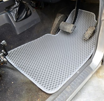 Ворсовые коврики на Toyota Land Cruiser 70 2006 - 2025 в Омске