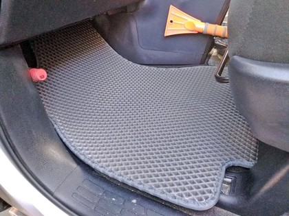 EVA коврики на Toyota Noah (R80) 2014 - 2021 в Омске