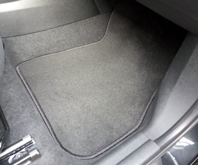Коврики на BMW X1 (F48/F49) 2015 - 2022 в Омске