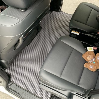 Ворсовые коврики на Toyota Esquire (R80) 2014 - 2021 в Омске