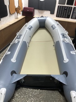 Коврики на Лодки Gladiator 380 НДНД  в Омске