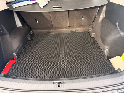 Ворсовые коврики на Volkswagen Tiguan L 2020 - 2026 в Омске Ворсовые коврики на Volkswagen Tiguan L 2020 - 2026 в Омске