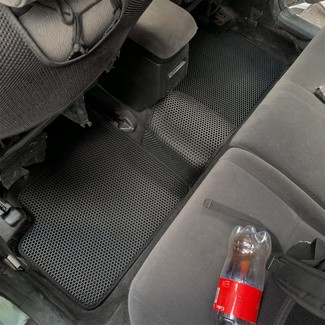 Коврики на Toyota Allex 2001 - 2006 в Омске