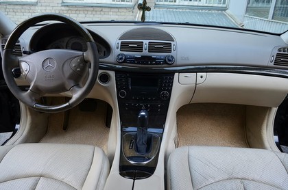 Ворсовые коврики на Mercedes E (W211) 2002 - 2009 в Омске