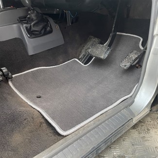 Ворсовые коврики на Toyota Land Cruiser 70 2006 - 2025 в Омске