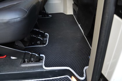 Коврики на Volkswagen Caravelle (T6.1) 2019 - 2024 в Омске