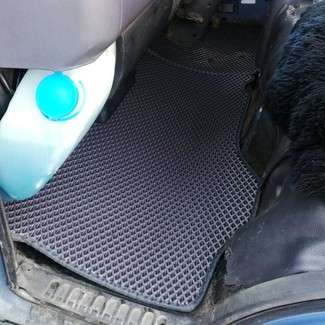 Коврики на Nissan Atlas (F23) 1992 - 2007 в Омске