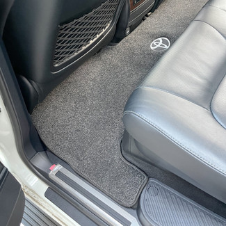 Коврики на Toyota Land Cruiser 200 2007 - 2021 в Омске