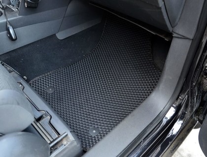 Коврики на Volkswagen Touran 2003 - 2015 в Омске