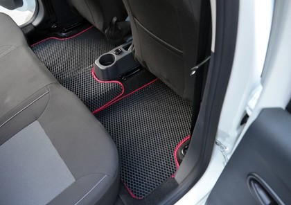 Коврики на Renault Logan II 2012 - 2022 в Омске