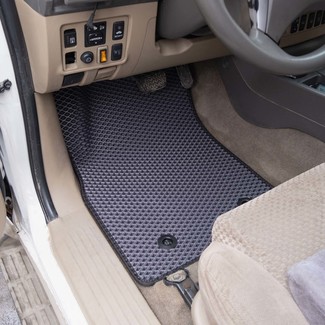 Ворсовые коврики на Toyota Fortuner I 2004 - 2015 в Омске