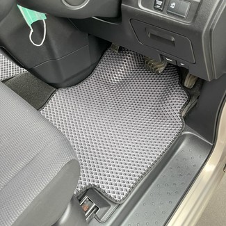Коврики на Nissan Serena (C26) 2010 - 2016 в Омске