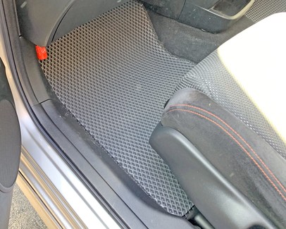 Коврики на Honda Stream II 2006 - 2014 в Омске