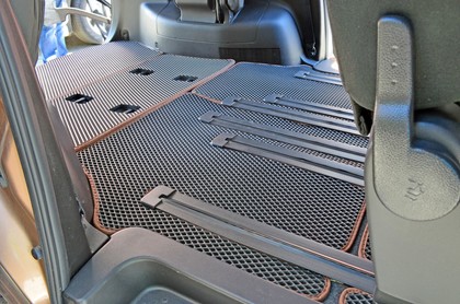 Коврики на Nissan Serena (C26) 2010 - 2016 в Омске