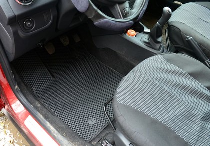 Коврики на Renault Sandero II 2014 - 2025 в Омске