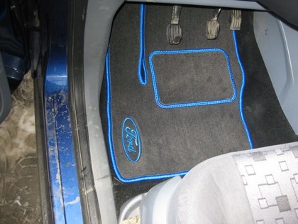 Коврики на Ford C-Max 2003 - 2010 в Омске