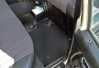 Коврики на Mercedes W123 1975 - 1986 в Омске