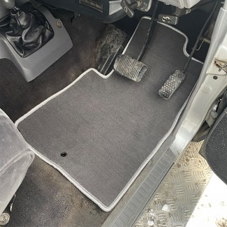 Ворсовые коврики на Toyota Land Cruiser 70 2006 - 2025 в Омске