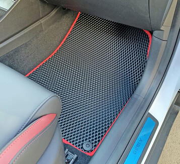 Ворсовые коврики на Geely Coolray 2018 - 2024 в Омске Ворсовые коврики на Geely Coolray 2018 - 2024 в Омске