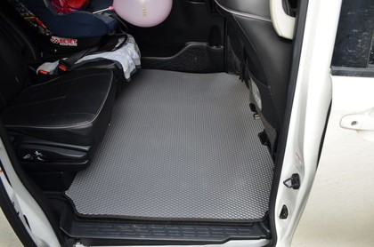 Коврики на Toyota Voxy (R80) 2014 - 2021 в Омске