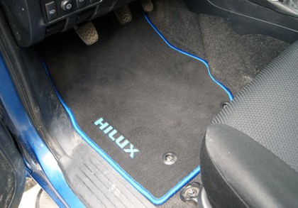 Коврики на Toyota Hilux VII 2008 - 2015 в Омске