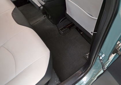 Ворсовые коврики на Toyota Prius (50) 2015 - 2023 в Омске