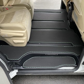 Ворсовые коврики на Toyota Vellfire (H30) 2015 - 2023 в Омске