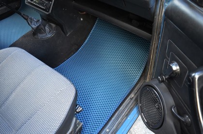 Коврики на Lada (ВАЗ) 2101, 2102, 2103, 2104, 2105, 2106, 2107 1970 - 2012 в Омске