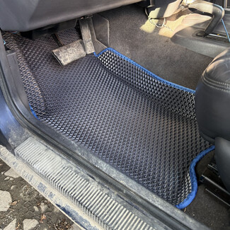 Ворсовые коврики на Jeep Grand Cherokee (ZJ) 1992&nbsp;-&nbsp;1999 в Омске