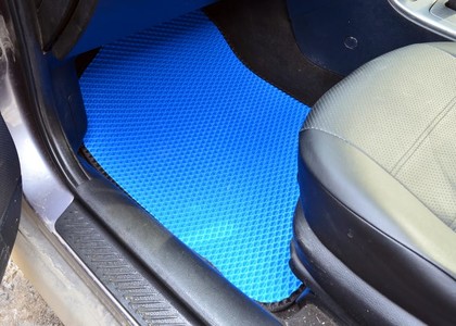 Ворсовые коврики на Mazda Atenza 2002 - 2007 в Омске