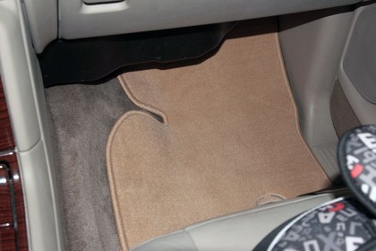 Коврики на Cadillac Escalade II 2002 - 2007 в Омске