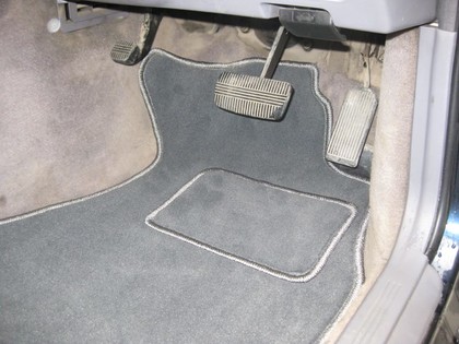 Коврики на Nissan Gloria (Y34) 1999 - 2004 в Омске