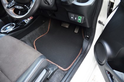 Коврики на Honda Fit Shuttle 2011 - 2015 в Омске