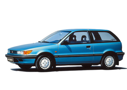 Коврики на Mitsubishi Colt III 1988 - 1992 в Омске