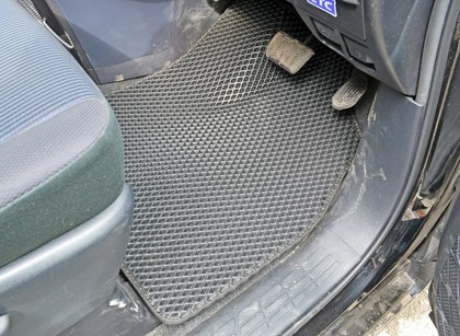 Коврики на Toyota Voxy (R80) 2014 - 2021 в Омске