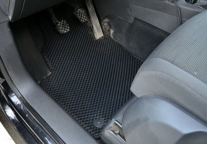 Коврики на Volkswagen Touran 2003 - 2015 в Омске