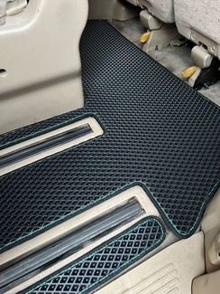 Коврики на Honda StepWGN II 2001 - 2005 в Омске