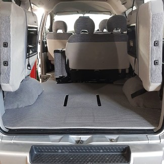 Коврики на Mitsubishi Delica 4 1994 - 2007 в Омске