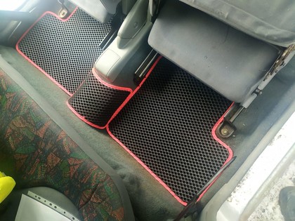 Коврики на Nissan Micra (K11) 1992 - 2003 в Омске