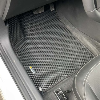 Коврики на Chevrolet Onix II 2019 - 2025 в Омске
