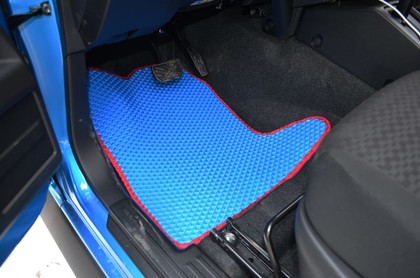 Коврики на Suzuki Jimny IV 2018 - 2025 в Омске