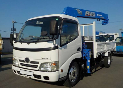Коврики на Hino 300 I узкая кабина 1999 - 2015 в Омске