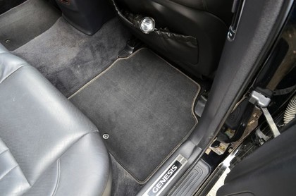 Коврики на Hyundai Genesis I 2008 - 2014 в Омске