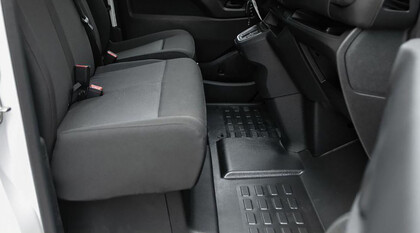Ворсовые коврики на Peugeot Traveller 2016 - 2026 в Омске Ворсовые коврики на Peugeot Traveller 2016 - 2026 в Омске